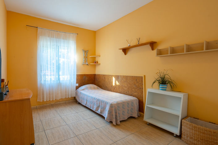 Image No.17-2 Bed Villa for sale