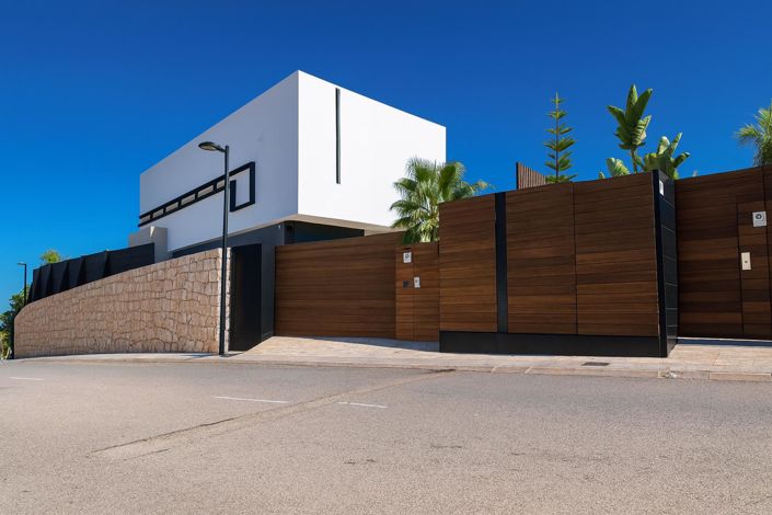 Image No.8-3 Bed Villa for sale