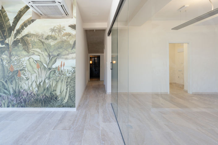 Image No.14-3 Bed Commercial for sale