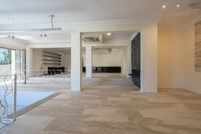 Image No.23-3 Bed Commercial for sale