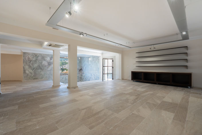 Image No.26-3 Bed Commercial for sale