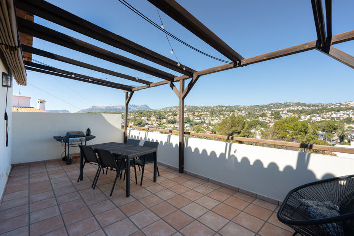 Image No.35-3 Bed Commercial for sale