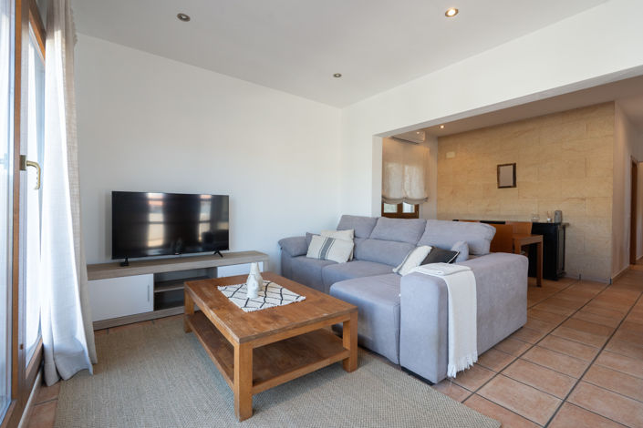 Image No.39-3 Bed Commercial for sale