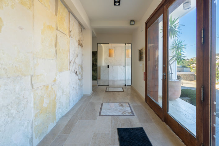 Image No.6-3 Bed Commercial for sale