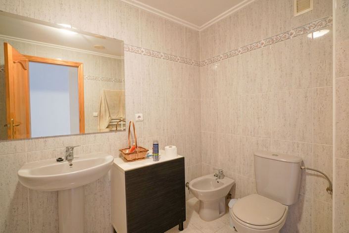 Image No.14-3 Bed Townhouse for sale