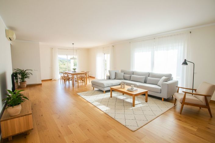 Image No.10-4 Bed Villa for sale