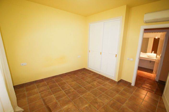 Image No.23-4 Bed Villa for sale