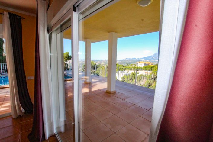 Image No.6-4 Bed Villa for sale