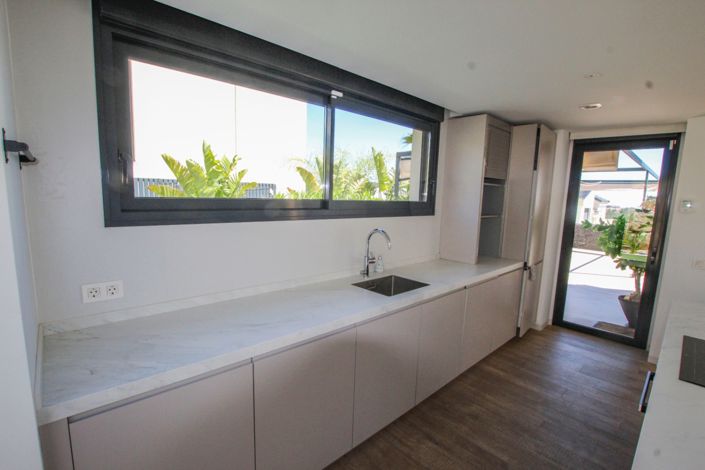 Image No.11-3 Bed Villa for sale