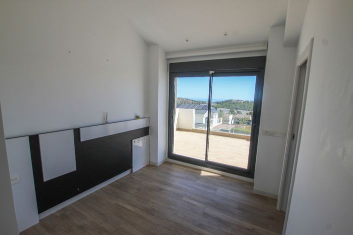 Image No.16-3 Bed Villa for sale