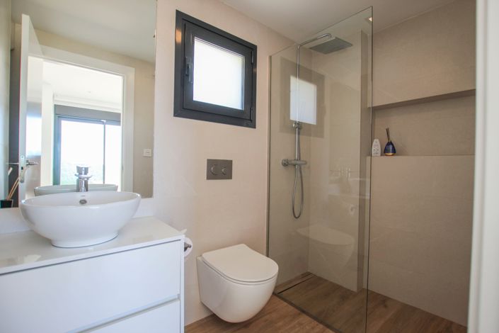 Image No.19-3 Bed Villa for sale