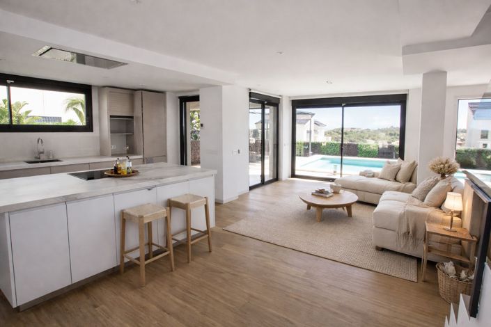 Image No.2-3 Bed Villa for sale