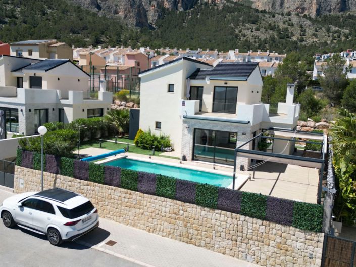 Image No.26-3 Bed Villa for sale