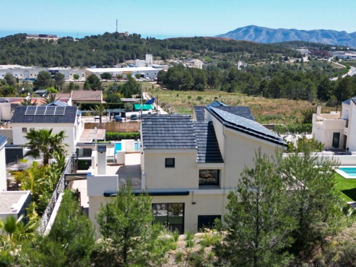 Image No.29-3 Bed Villa for sale