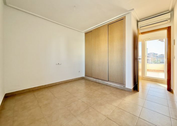 Image No.18-3 Bed Villa for sale