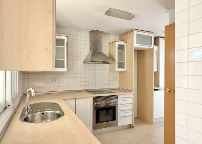 Image No.5-3 Bed Villa for sale