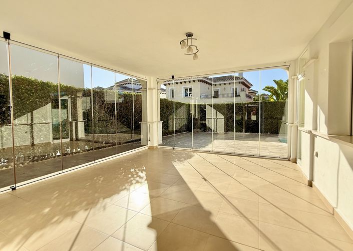 Image No.6-3 Bed Villa for sale