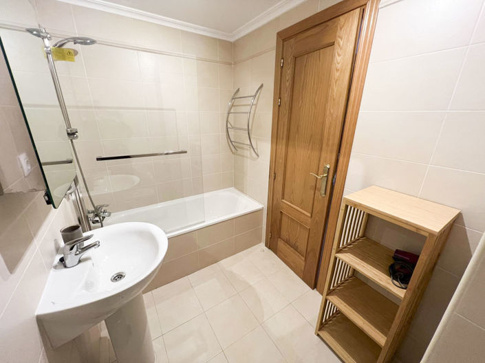 Image No.8-3 Bed Apartment for sale