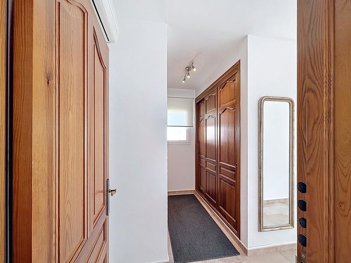 Image No.20-4 Bed Villa for sale