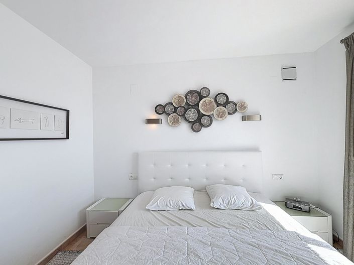 Image No.23-4 Bed Villa for sale