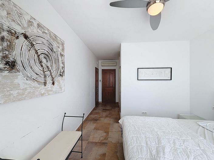 Image No.25-4 Bed Villa for sale