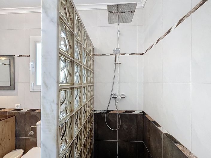 Image No.28-4 Bed Villa for sale