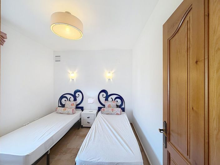 Image No.37-4 Bed Villa for sale