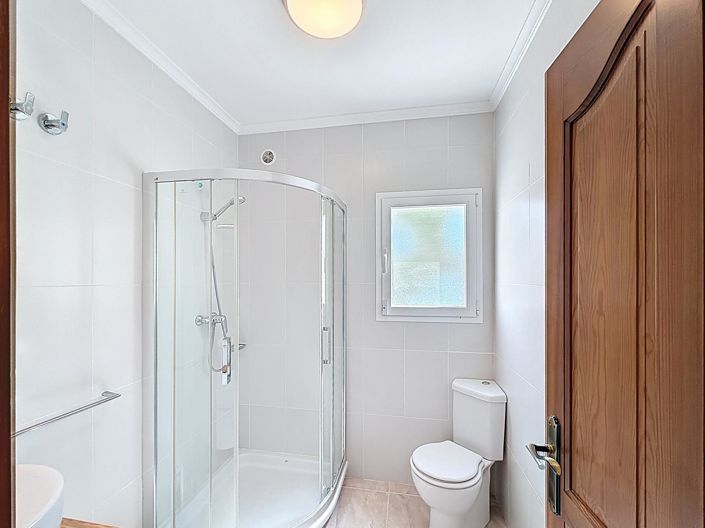 Image No.50-4 Bed Villa for sale