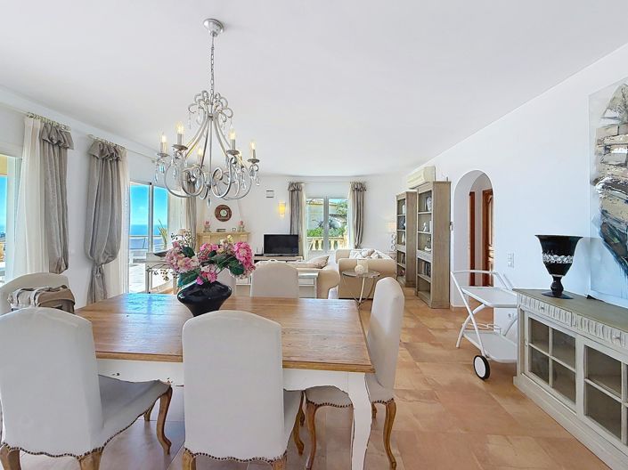 Image No.6-4 Bed Villa for sale