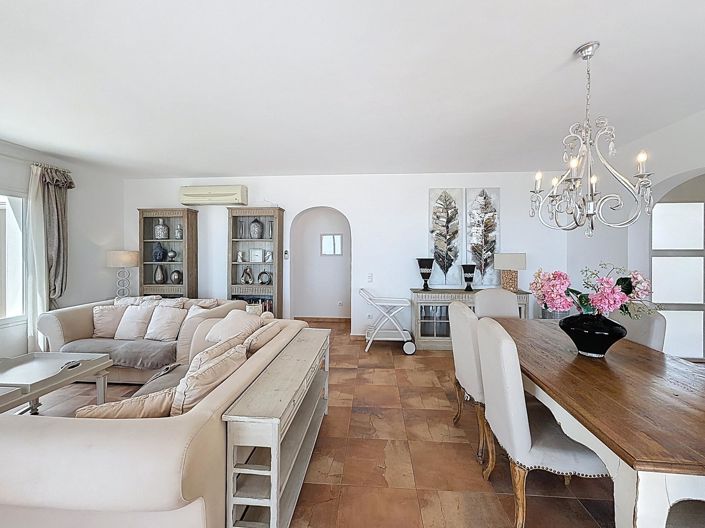 Image No.7-4 Bed Villa for sale