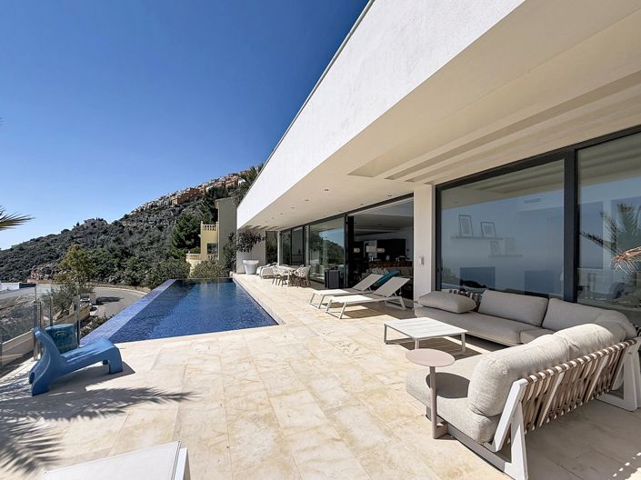 Image No.28-4 Bed Villa for sale