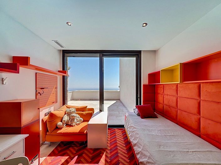 Image No.9-4 Bed Villa for sale