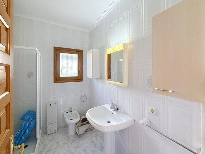 Image No.19-2 Bed Villa for sale