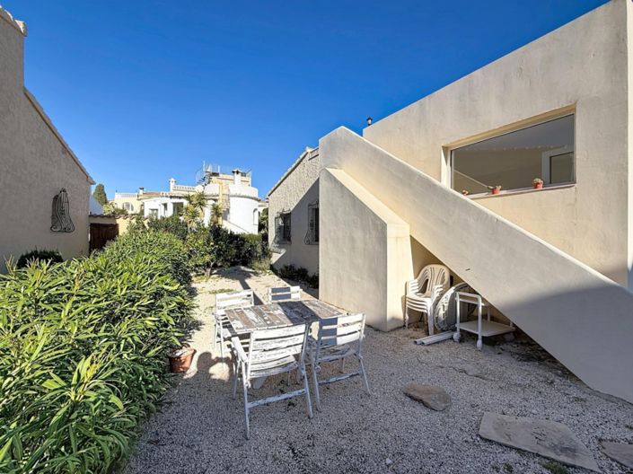 Image No.27-2 Bed Villa for sale