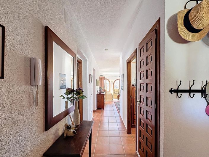 Image No.17-3 Bed Villa for sale