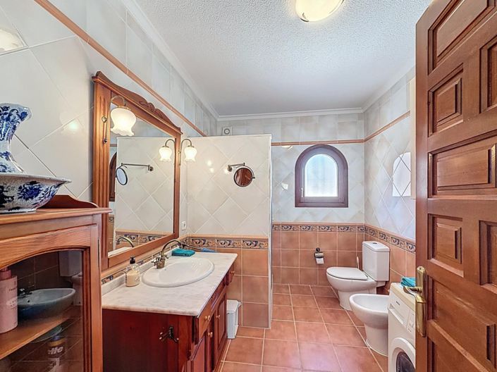 Image No.18-3 Bed Villa for sale