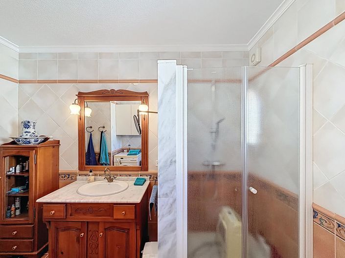 Image No.19-3 Bed Villa for sale