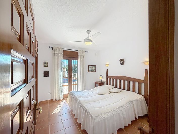 Image No.23-3 Bed Villa for sale