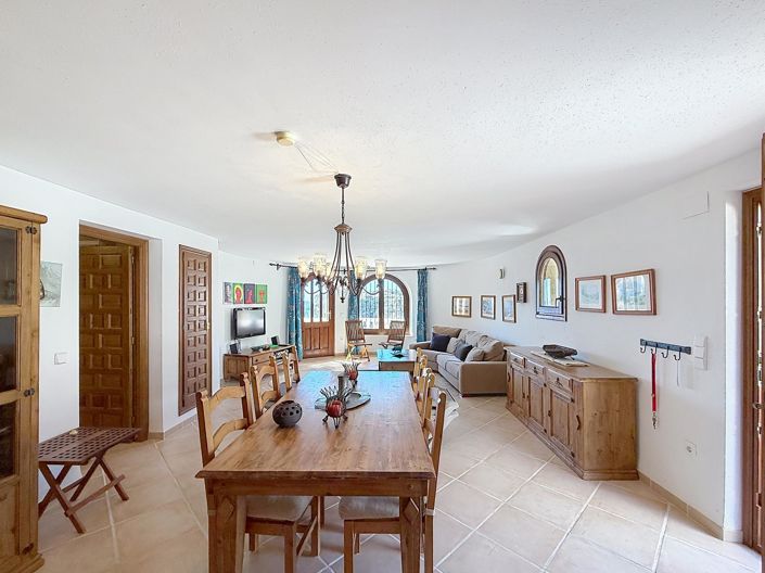 Image No.33-3 Bed Villa for sale