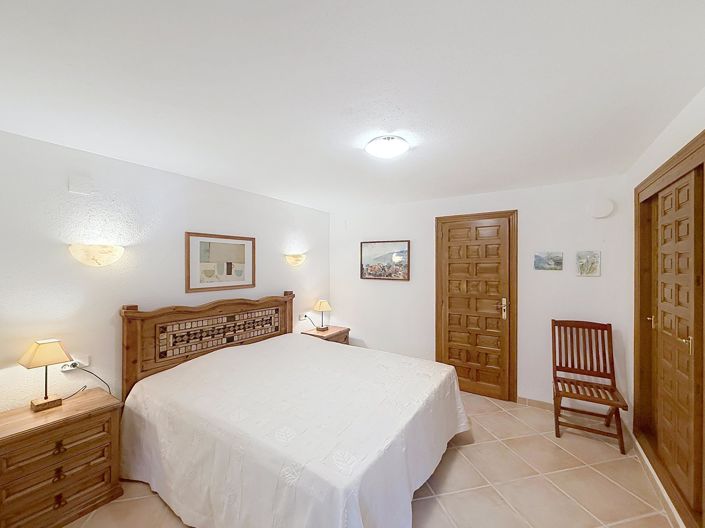 Image No.43-3 Bed Villa for sale