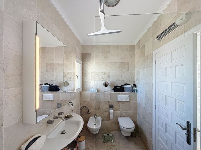 Image No.17-4 Bed Villa for sale