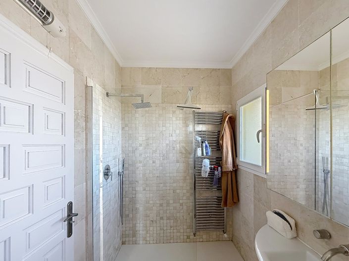 Image No.18-4 Bed Villa for sale