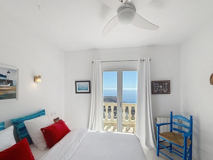 Image No.25-4 Bed Villa for sale