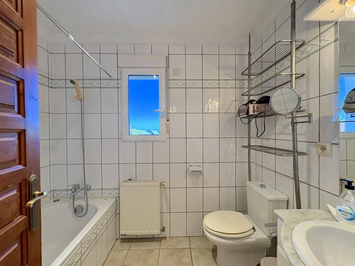 Image No.14-4 Bed Villa for sale