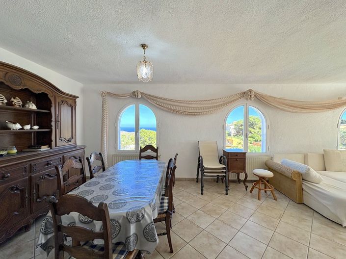 Image No.15-4 Bed Villa for sale