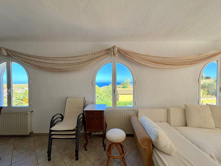 Image No.6-4 Bed Villa for sale