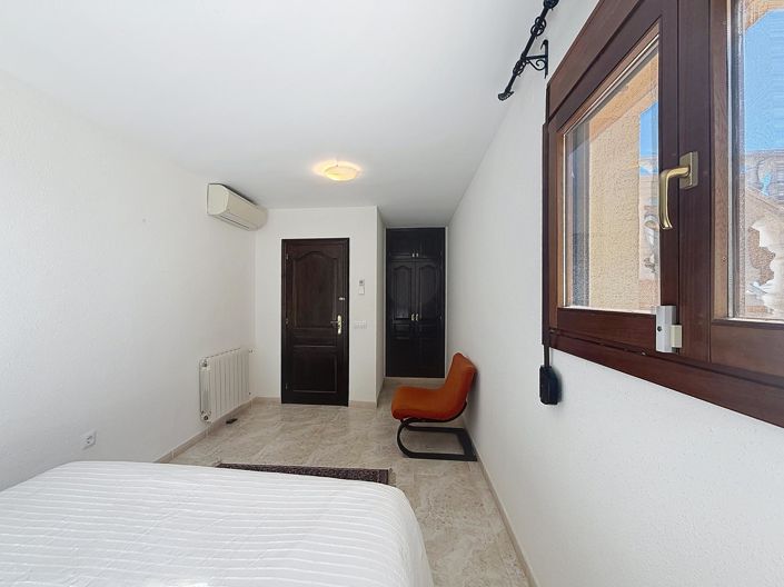 Image No.50-4 Bed Villa for sale