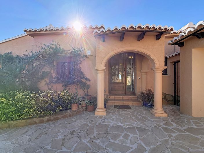 Image No.6-4 Bed Villa for sale