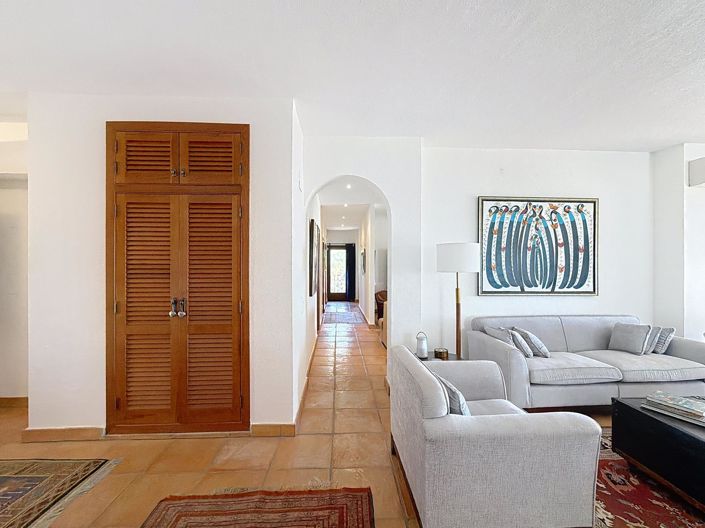 Image No.8-4 Bed Villa for sale