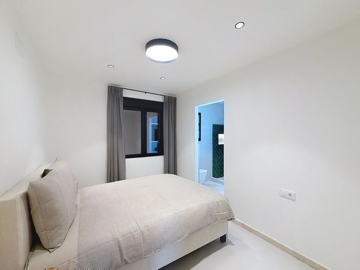 Image No.11-5 Bed Villa for sale